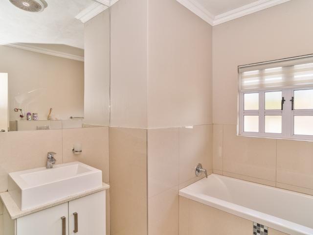 Townhouse for sale in Mt Edgecombe, Kwazulu-natal