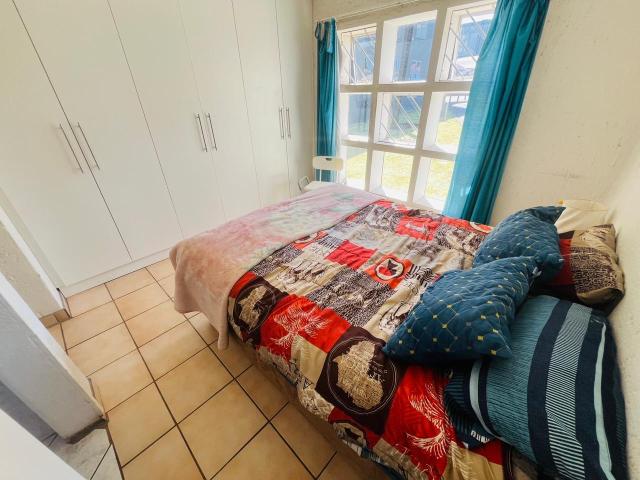 Townhouse for sale in Vosloorus, Gauteng