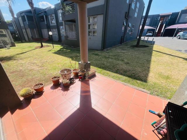 Townhouse for sale in Vosloorus, Gauteng