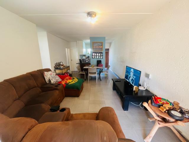 Townhouse for sale in Vosloorus, Gauteng
