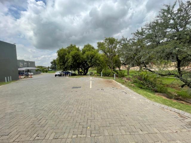 Townhouse for sale in Vosloorus, Gauteng