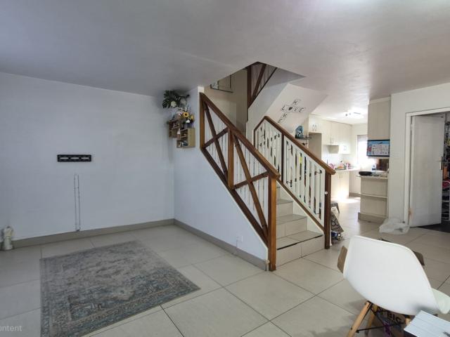 Townhouse for sale in Seaview, Kwazulu-natal