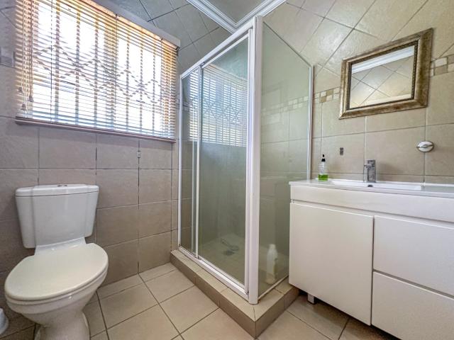 Townhouse for sale in Seaview, Kwazulu-natal