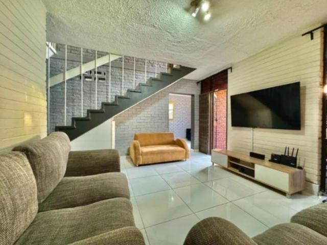 Townhouse for sale in Seaview, Kwazulu-natal