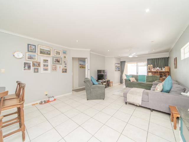 Townhouse for sale in Nahoon Mouth, East London