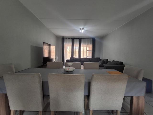 Townhouse for sale in Ekurhuleni, Gauteng