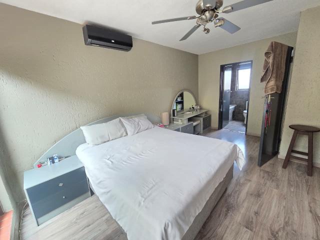 Townhouse for sale in Ekurhuleni, Gauteng