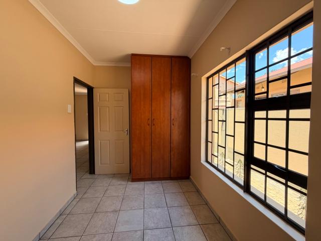 Townhouse for sale in Frances Baard, Northern Cape