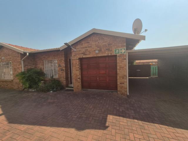 Townhouse for sale in Ekurhuleni, Gauteng