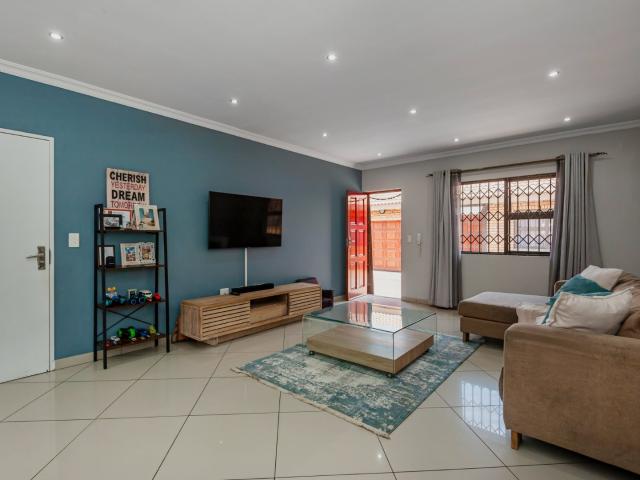 Townhouse for sale in Ekurhuleni, Gauteng