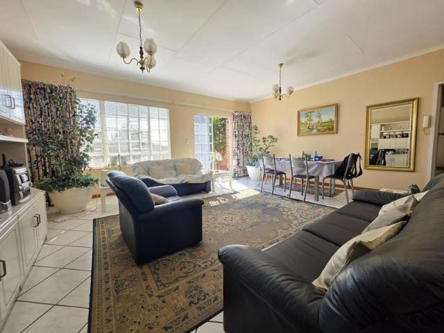 Townhouse for sale in Ekurhuleni, Gauteng