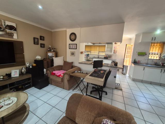 Townhouse for sale in Ekurhuleni, Gauteng