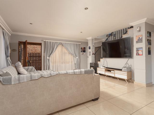 Townhouse for sale in Ekurhuleni, Gauteng