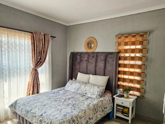 Townhouse for sale in Nooitgedacht, Gauteng