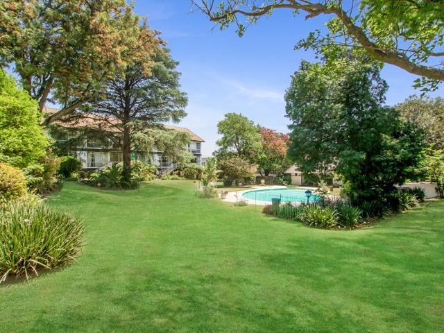 Townhouse for sale in Vosloorus, Gauteng