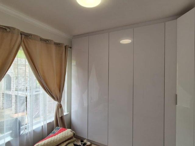 Townhouse for sale in Queensburgh, Kwazulu-natal