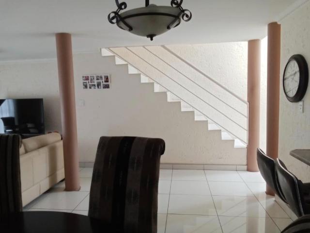 Townhouse for sale in Vosloorus, Gauteng