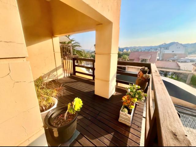 Townhouse for sale in Vosloorus, Gauteng