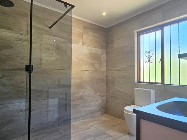 Townhouse for sale in Vosloorus, Gauteng