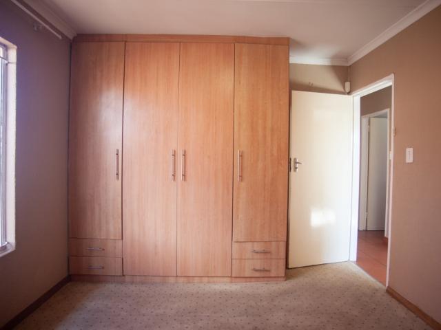 Townhouse for sale in Vosloorus, Gauteng