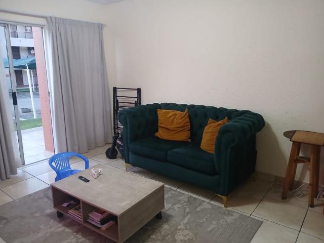 Townhouse for sale in Vosloorus, Gauteng