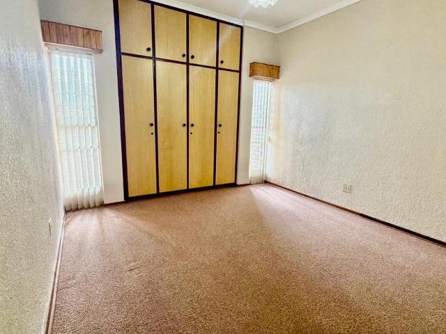 Townhouse for sale in Dr Kenneth Kaunda, North West