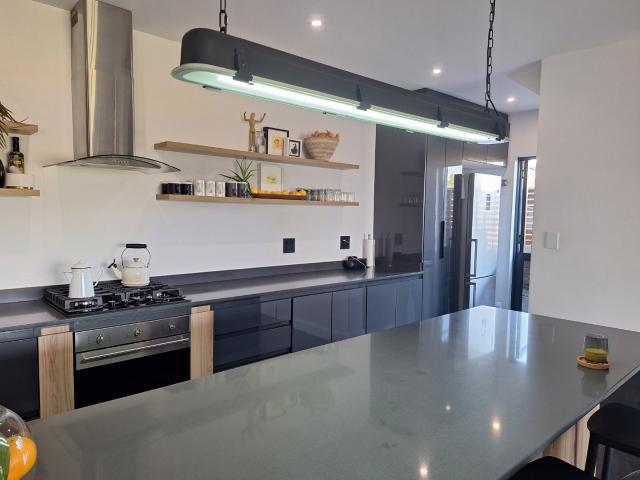 Townhouse for sale in Princess Grant, Kwazulu-natal