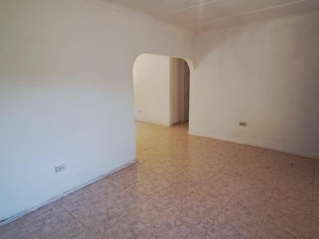 Townhouse for sale in Seaview, Kwazulu-natal