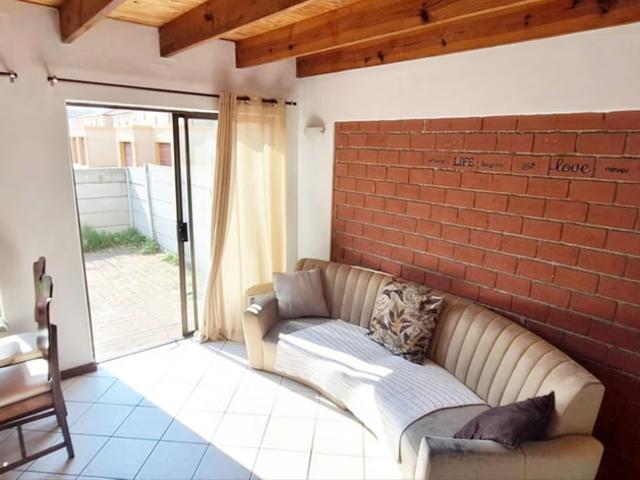 Townhouse for sale in Parklands, Western Cape
