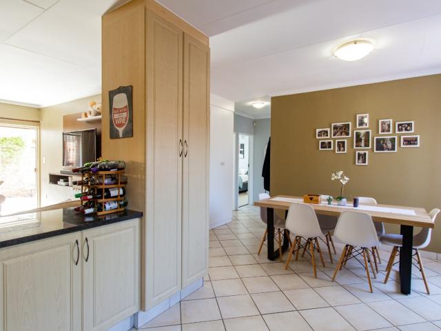 Townhouse for sale in Waterkloof, Gauteng