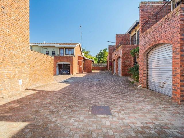 Townhouse for sale in Kloof, Kwazulu-natal
