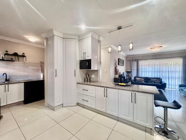 Townhouse for sale in Waterkloof, Gauteng