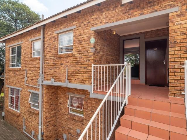 Townhouse for sale in Nooitgedacht, Gauteng