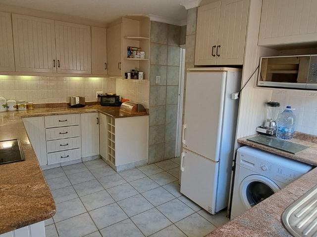 Townhouse for sale in Durban North, Kwazulu-natal