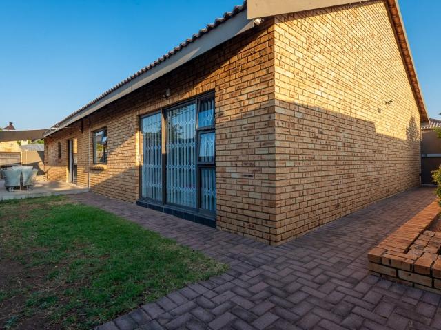 Townhouse for sale in Ekurhuleni, Gauteng