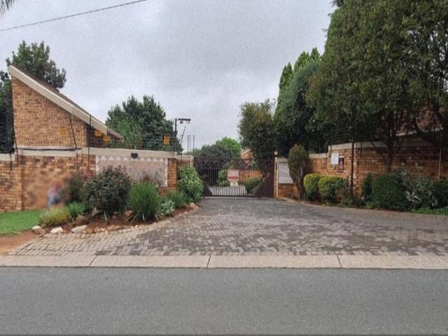 Townhouse for sale in Nooitgedacht, Gauteng