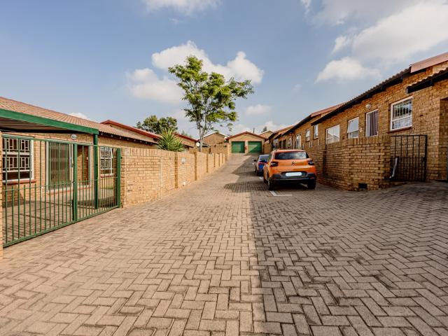 Townhouse for sale in Kagiso, Gauteng