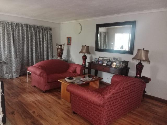 Townhouse for sale in Vosloorus, Gauteng