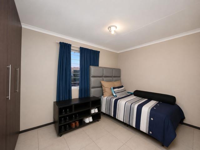 Townhouse for sale in Vosloorus, Gauteng