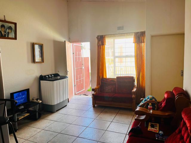 Townhouse for sale in Vosloorus, Gauteng