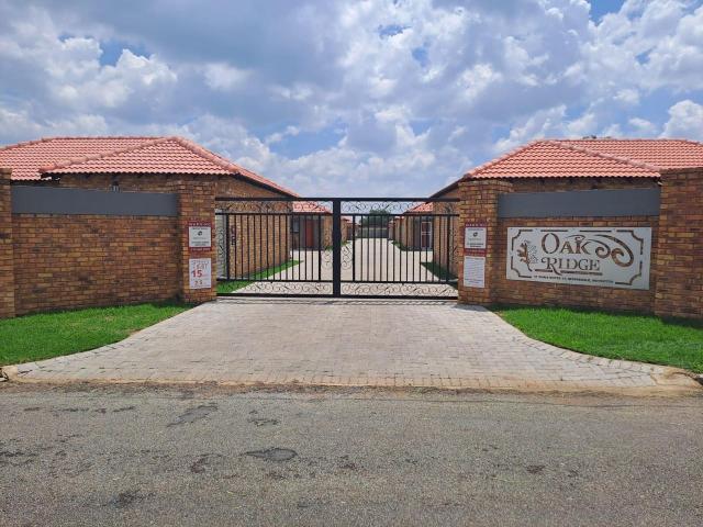 Townhouse for sale in Meyerton