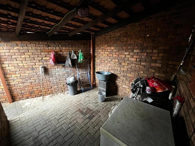 Townhouse for sale in Frances Baard, Northern Cape