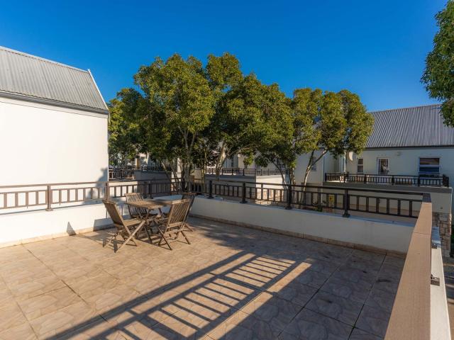 Townhouse for sale in Milnerton, Western Cape