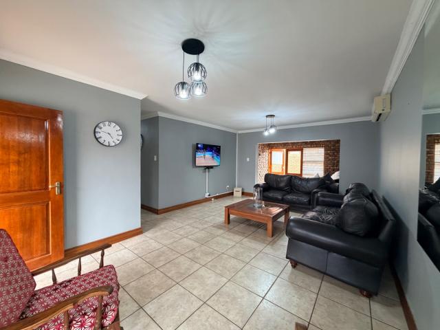 Townhouse for sale in Frances Baard, Northern Cape