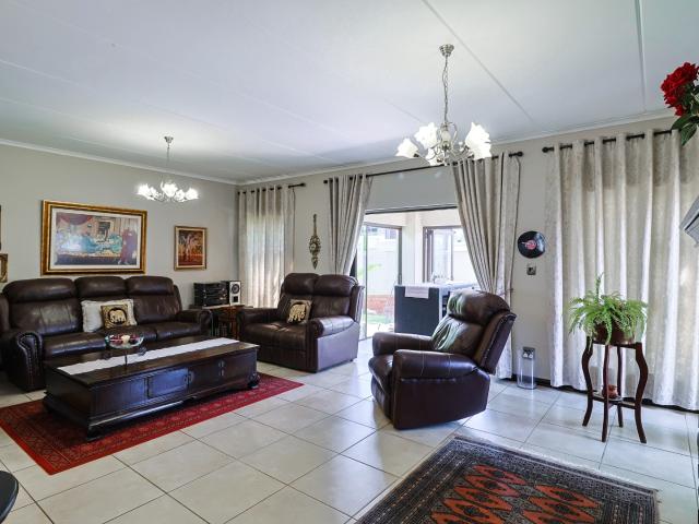 Townhouse for sale in Nooitgedacht, Gauteng
