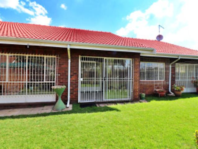 Townhouse for sale in Ekurhuleni, Gauteng