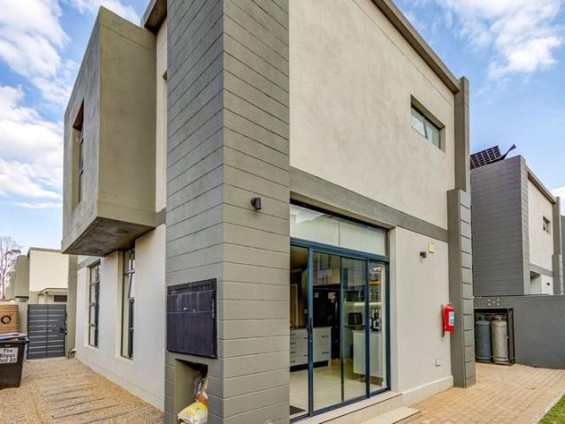 Townhouse for sale in Ekurhuleni, Gauteng