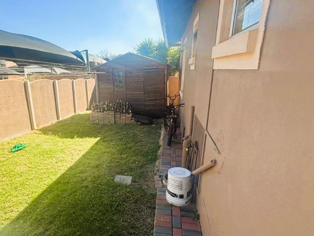 Townhouse for sale in Ekurhuleni, Gauteng