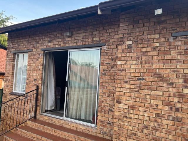 Townhouse for sale in Tlhabane, North West