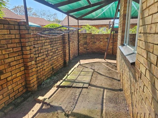 Townhouse for sale in Tlhabane, North West